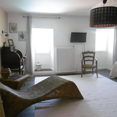 Le Logis Du Breuil - Piscine Privee