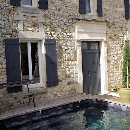 Dom wakacyjny Le Logis Du Breuil - Piscine Privee